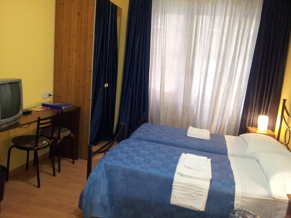 Centro San Pietro 3* Roma